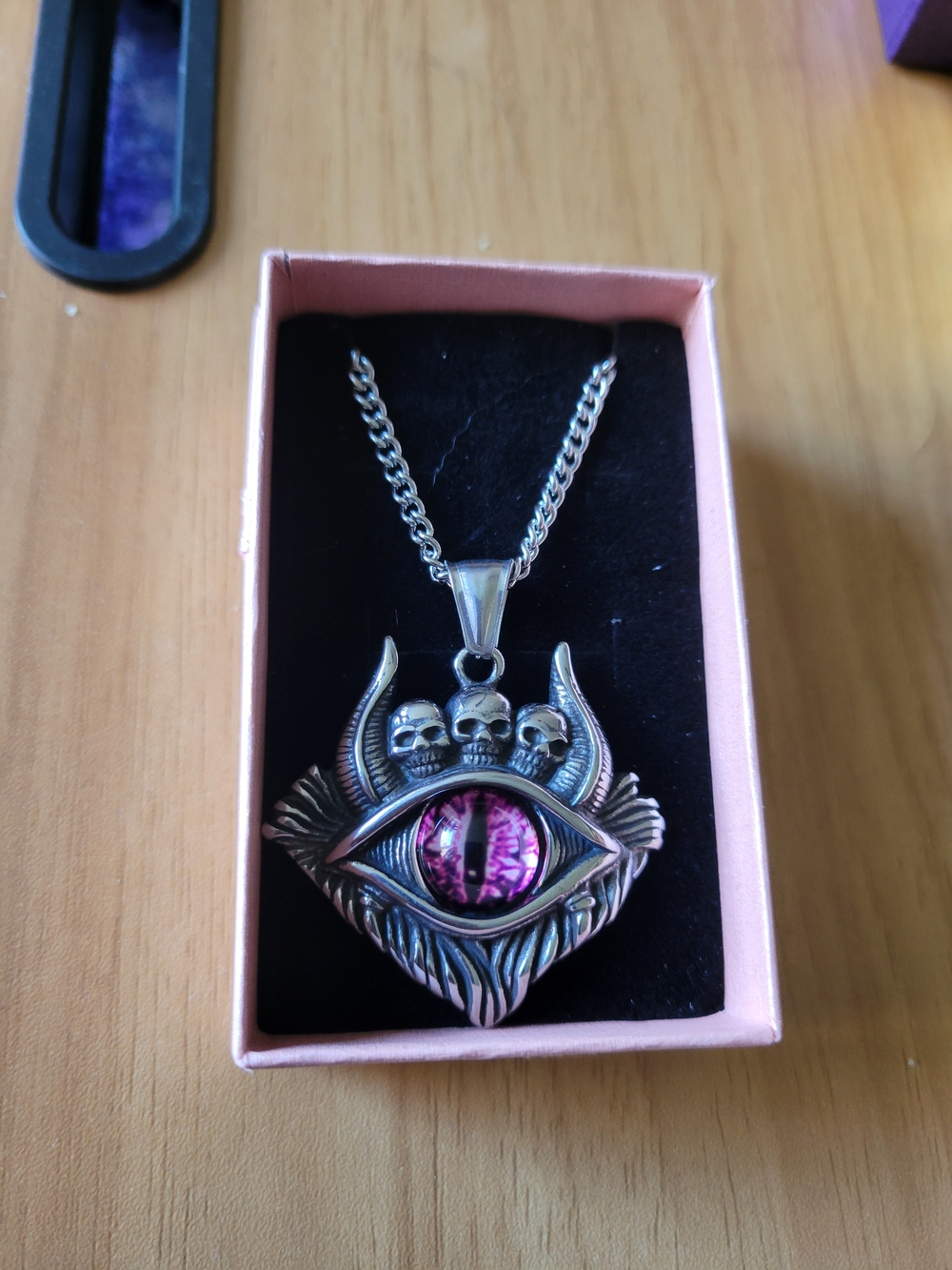 🧋NEW🧋Stainless Steel Gothic Skull Eye Pendant Necklace with Pink Cabochon